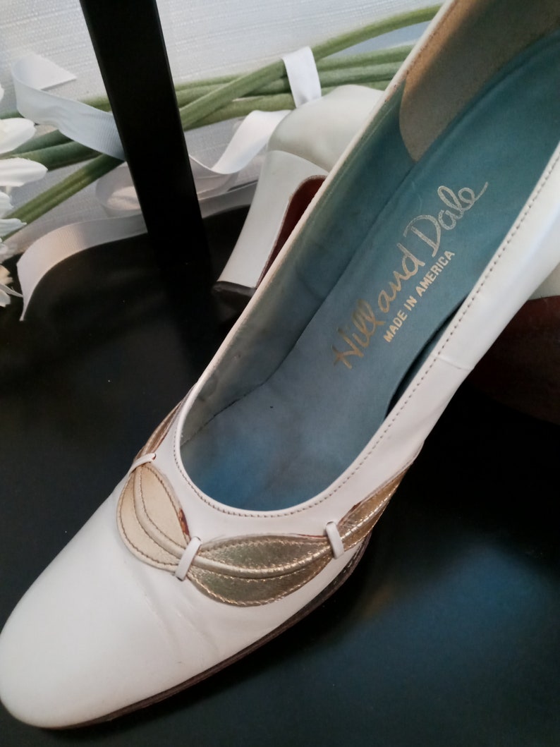 Vintage pearl white and gold shoes image 4