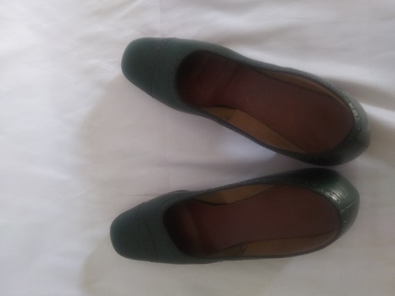 Vintage green chunky heeled shoes - image 2