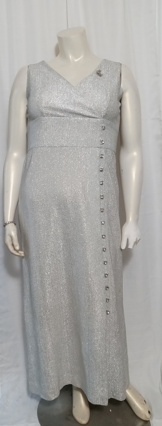 Vintage silver lame' gown with rhinestone buttons - image 2