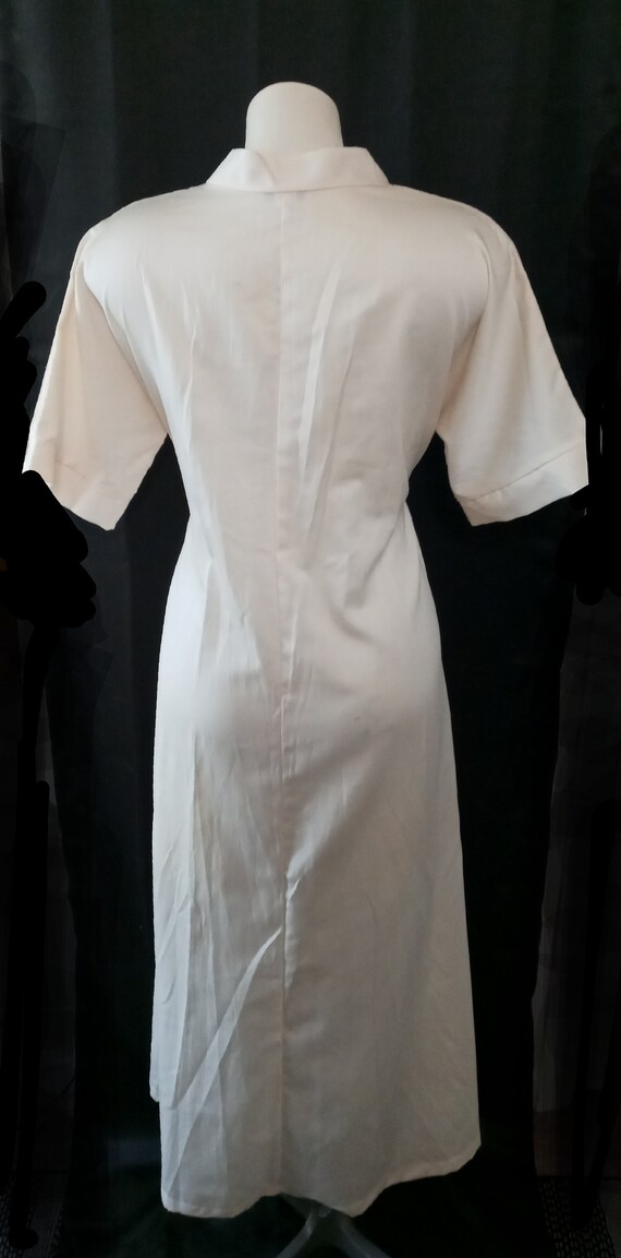 Vintage white night gown - image 9