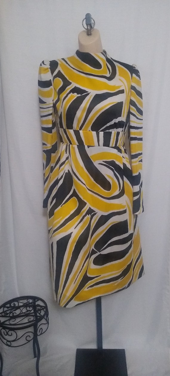 Vintage yellow, black and white swirl dress