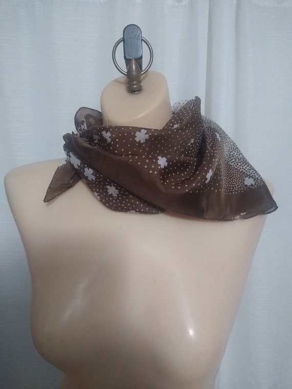 Vintage brown and white scarf - image 6