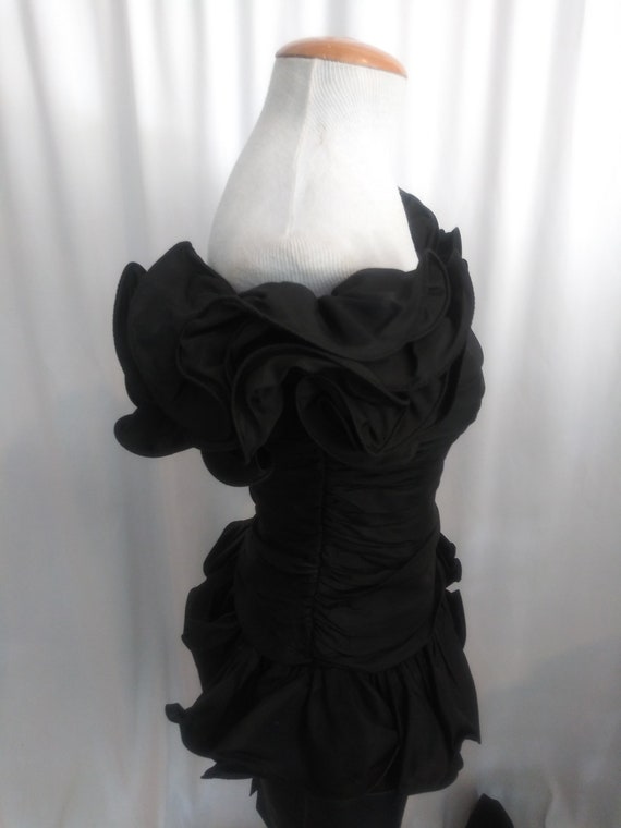Vintage black ruffled party dress - image 6