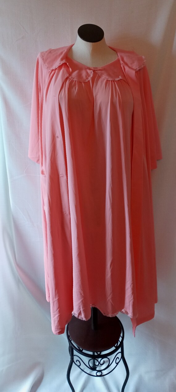 Vintage pink gown and robe set - image 4