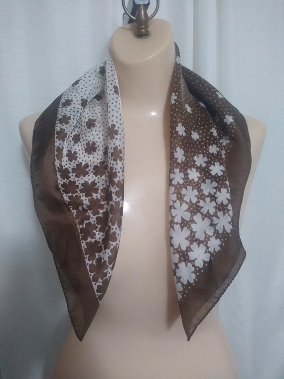 Vintage brown and white scarf - image 5