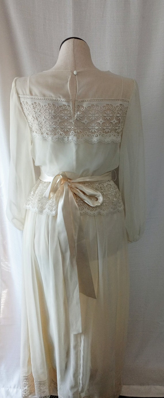 Vintage off white two piece wedding gown - image 7