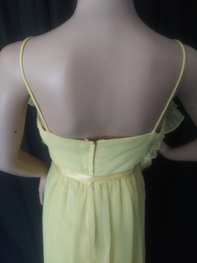 Vintage yellow dress with ruffles image 5