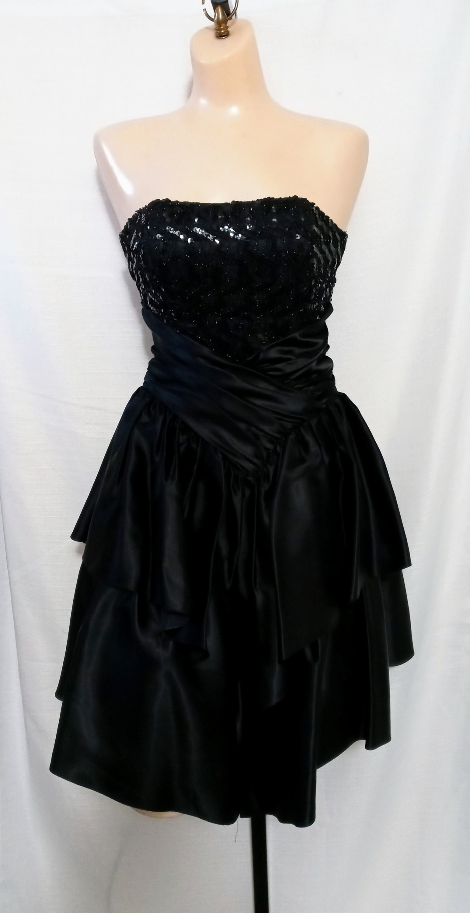 Strapless Vintage Evening Dress Elegant Sleeveless Prom Party Dress