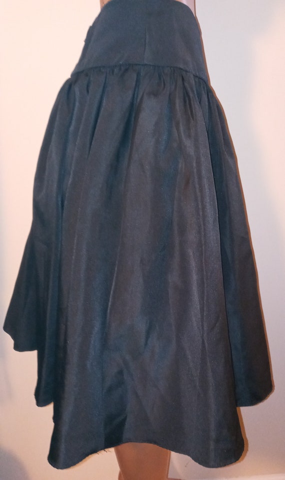 Vintage black full skirt - image 3