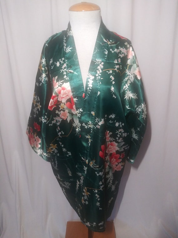 Vintage green asian-inspired robe - image 1