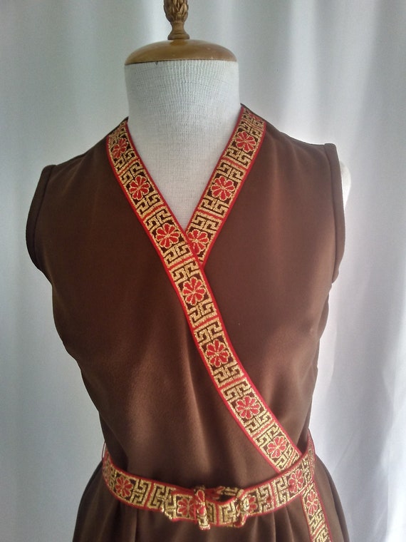 Vintage brown asian inspired style dress