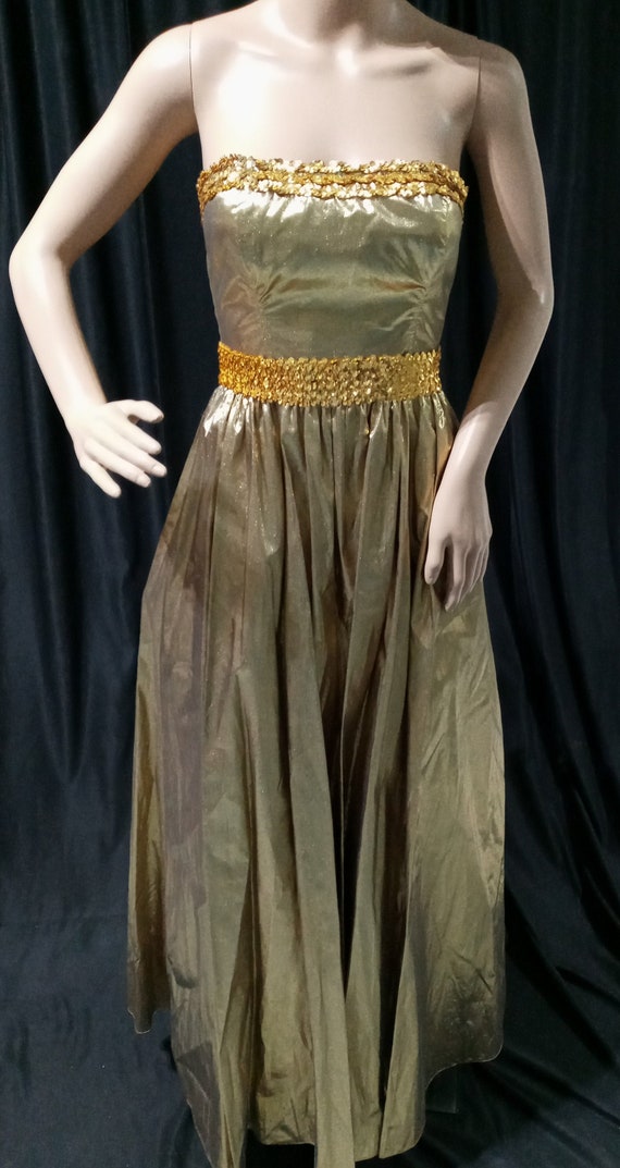 Vintage gold lame' strapless gown - image 1