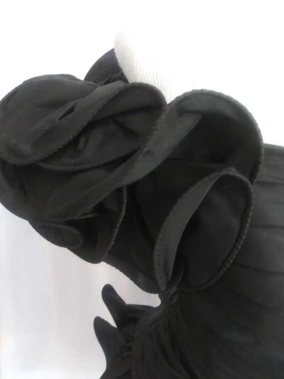 Vintage black ruffled party dress - image 5