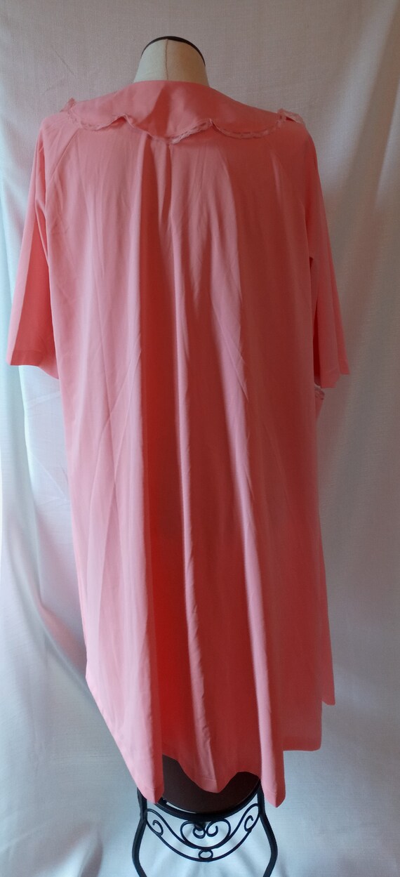 Vintage pink gown and robe set - image 9