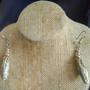 Vintage golden ornate lantern earrings