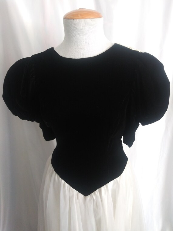 Vintage black and white dress