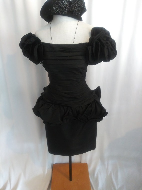 Vintage black ruffled party dress - image 2