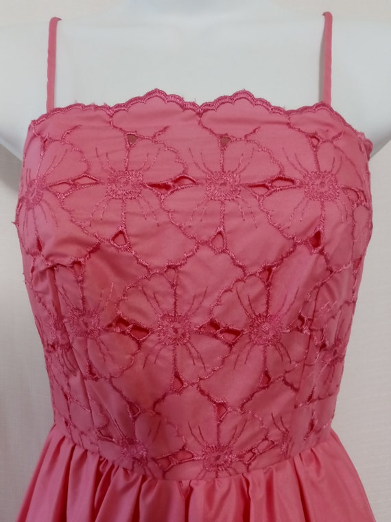 Vintage bubblegum pink prom dress - image 4