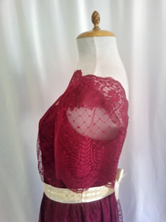Vintage wine lace dress - image 3