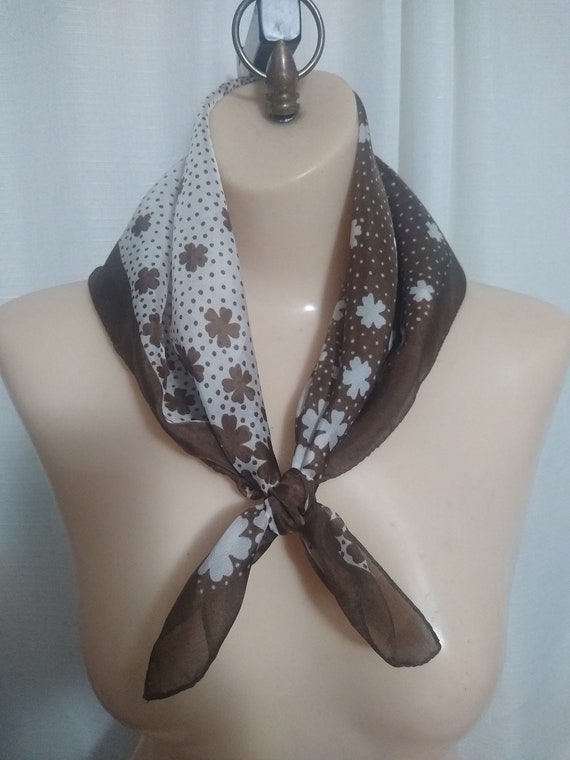 Vintage brown and white scarf - image 1