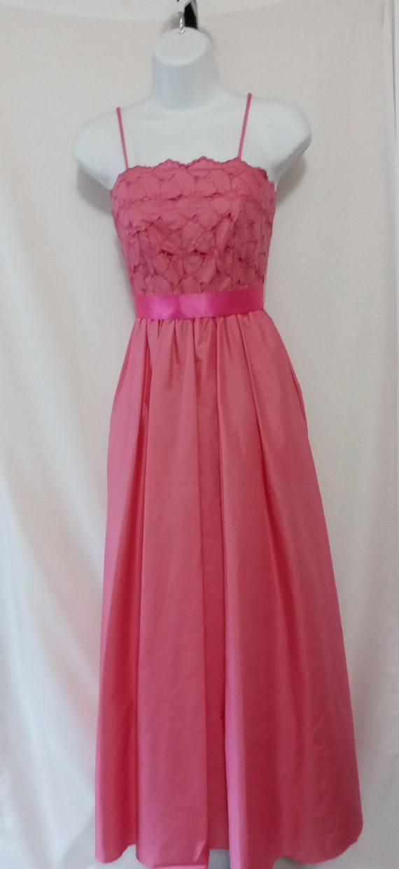 Vintage bubblegum pink prom dress - image 2
