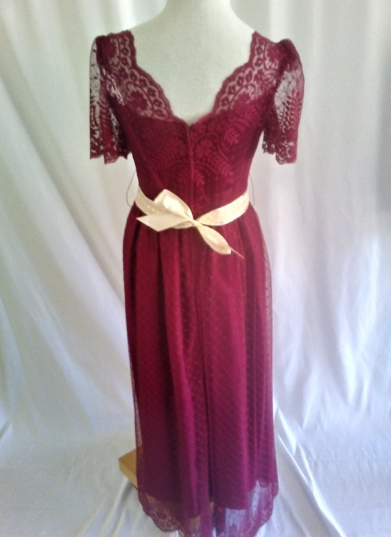 Vintage wine lace dress - image 4