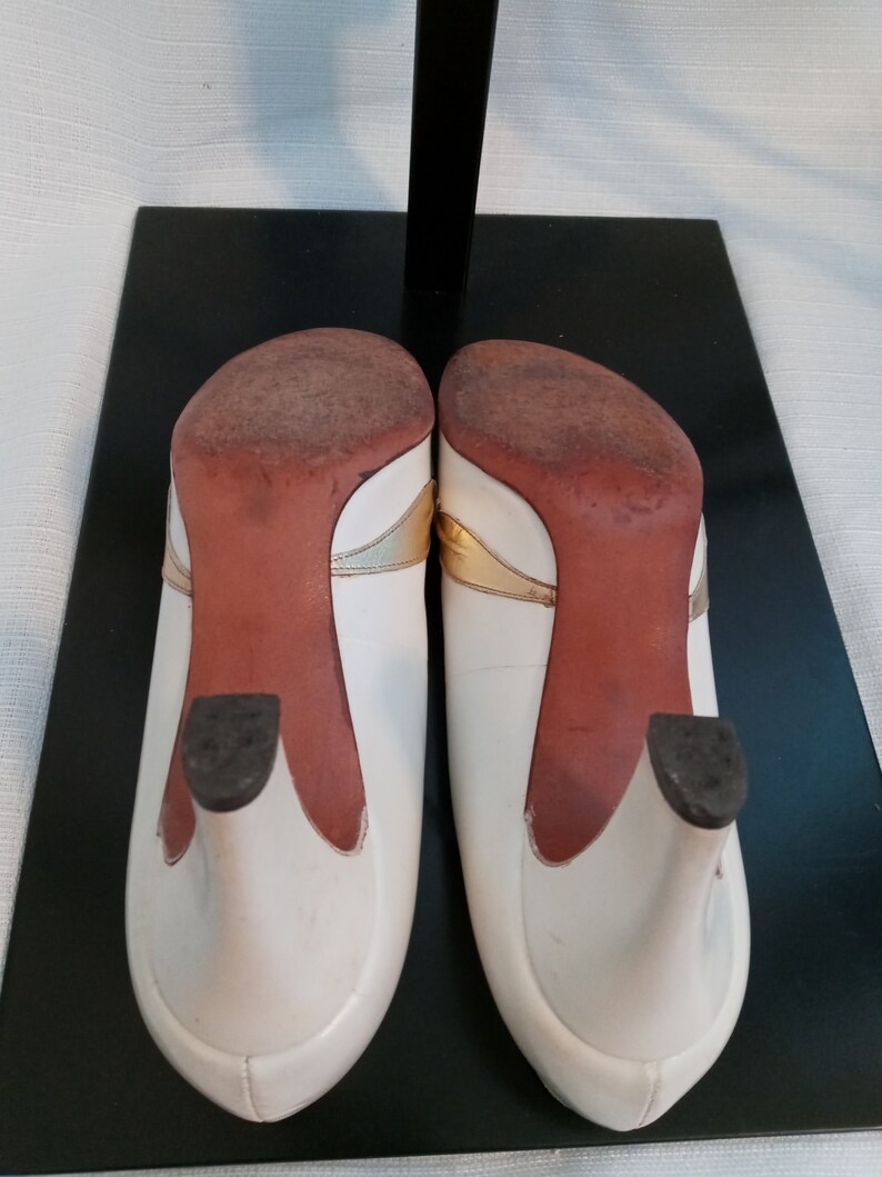 Vintage pearl white and gold shoes image 8