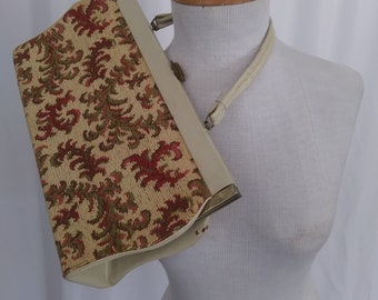 Vintage beige needlepoint purse