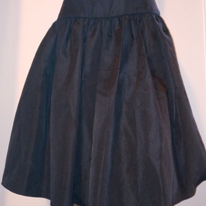 Vintage black full skirt