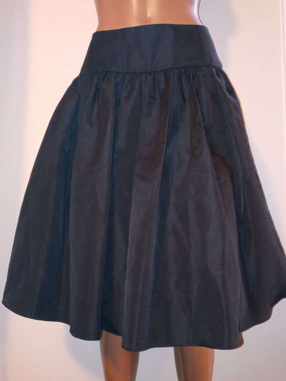 vintage full black skirt Gem