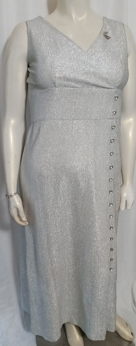 Vintage silver lame' gown with rhinestone buttons - image 3