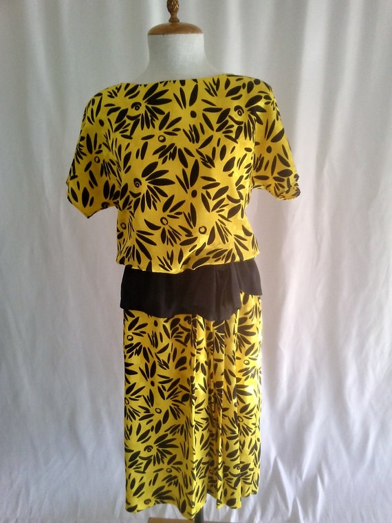 open lace back dress Asymmetrical Top with Skirt US 10 / Yellow main image 1