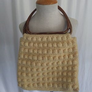 Vintage cream knitted handbag