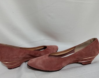 Vintage pink flats