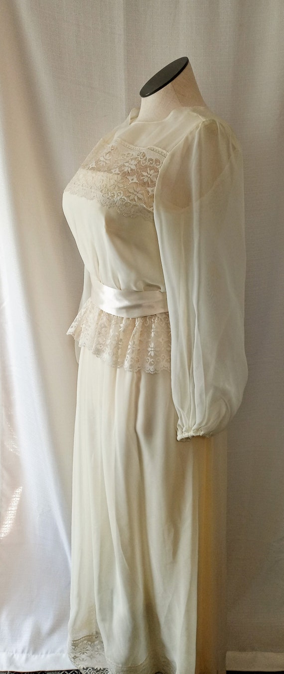 Vintage off white two piece wedding gown - image 5