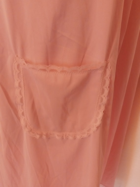 Vintage pink gown and robe set - image 10