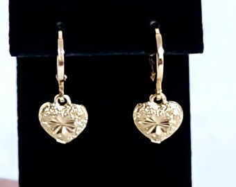 Heart Diamond Cut Detail 18k Gold Plated Stainless Steel Huggie Earrings