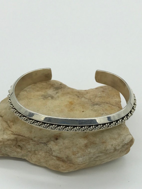 TAHE Bracelet Navajo Cuff with rope twist accent  