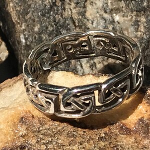 Celtic Ring Infinity Pierced Band Design .925 Sterling Silver ... Irish ...Scottish ... Wedding ...friendship loyalty