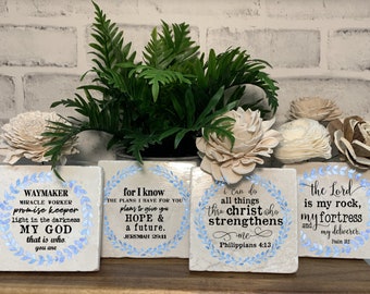 Elegant Marble Coasters with Monogram - Chic Blue Chinoiserie Touch