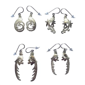 Boucles d&#39;oreilles en argent alpaga et quetzal gravés d&#39;oiseaux