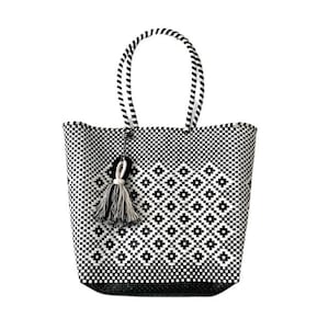 Black and White Woven Recycled Plastic Mercado Bag, Shopping Tote, Market Bag With Horseshoe Double Loop Tassel