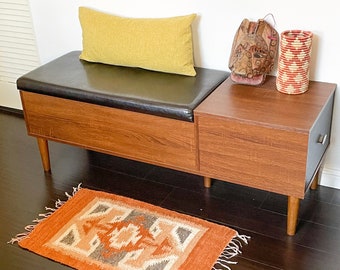 Handmade Burnt Orange Space Rugs, Geometric Design, Handmade with Wool with Fringes, 16"x27"