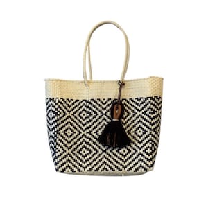 Large 14&quot; Hand Woven, Recycled Plastic Mercado Market Bag, Cream and Black with Double Horseshoe Woven Loop Tassel Charm
