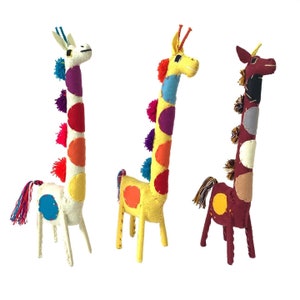 19” Felt Polka Dot Pom Pom Giraffes