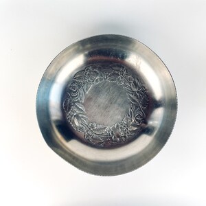 Grand bol en métal argenté vintage, bol de service avec motif de couronne gravée, barware, servage, cuisine à manger, mélange, décor