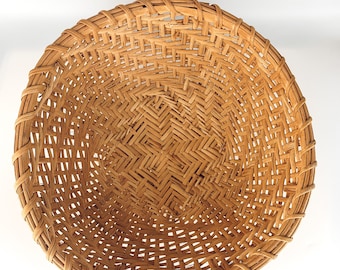 Wicker Woven Boho Wall Basket | Basket Decor | Wall Basket | Basket Wall | Vintage Wicker | Mid Century Modern