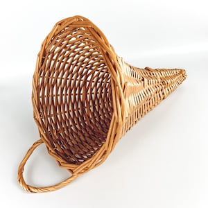 Fall Vintage Wicker Cornucopia Horn Basket, Boho Thanksgiving Decor, Horn of Plenty, Autumn, Fall Decor, Fall Home, Fall Decorations