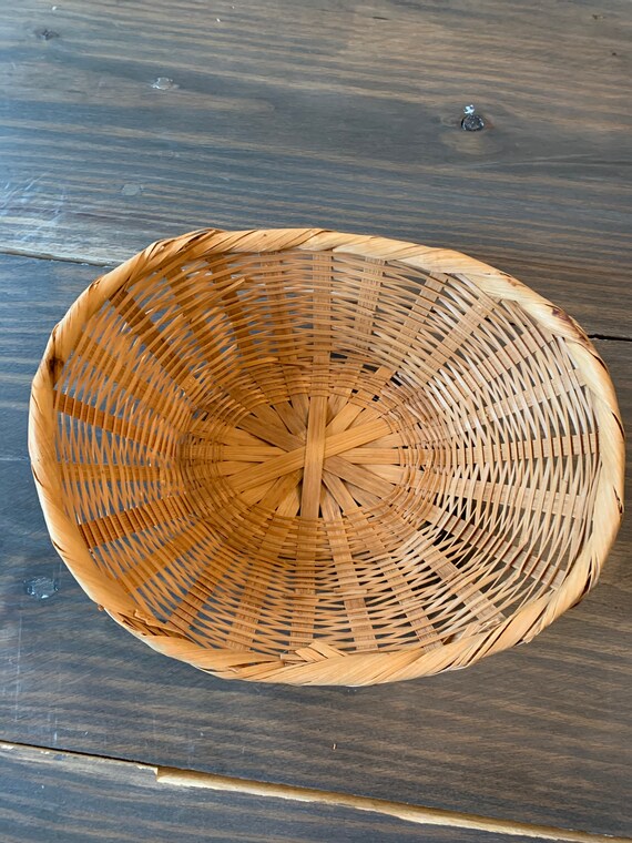 北欧製 籐製楕円形バスケット ナチュラルカラーの小さな楕円形の