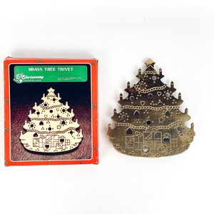 Vintage Brass Christmas Tree Trivet with Original Box, Vintage Boho Decor, Vintage Christmas, Christmas Tree Kitchen, Gold Holiday Decor